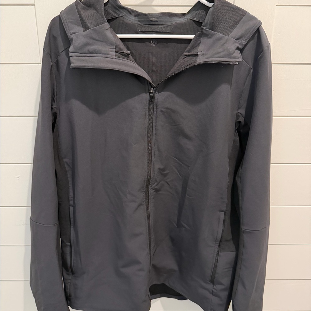 lululemon athletica Men's Windbreaker